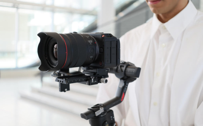 EOS R6 V